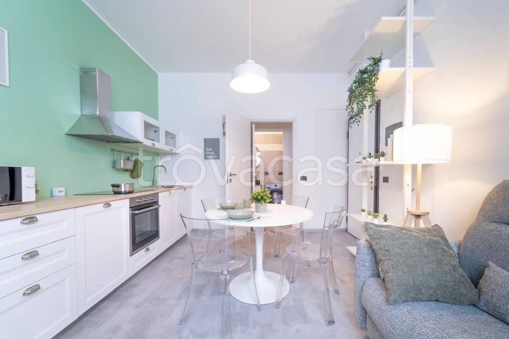 appartamento in vendita a Milano in zona Barona