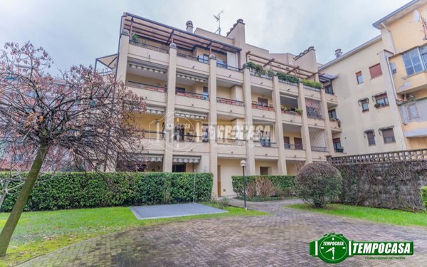 appartamento in vendita a Milano in zona Quarto Oggiaro