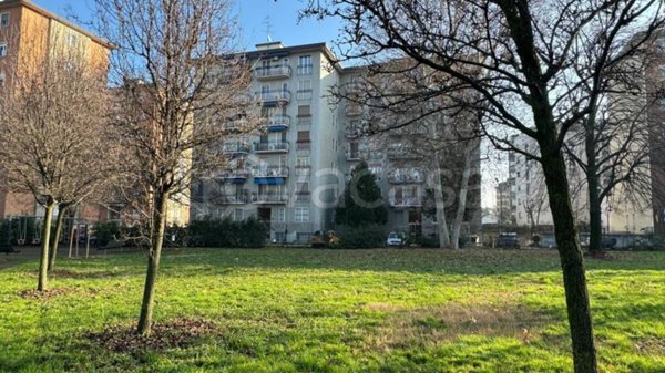 appartamento in vendita a Milano in zona Corvetto