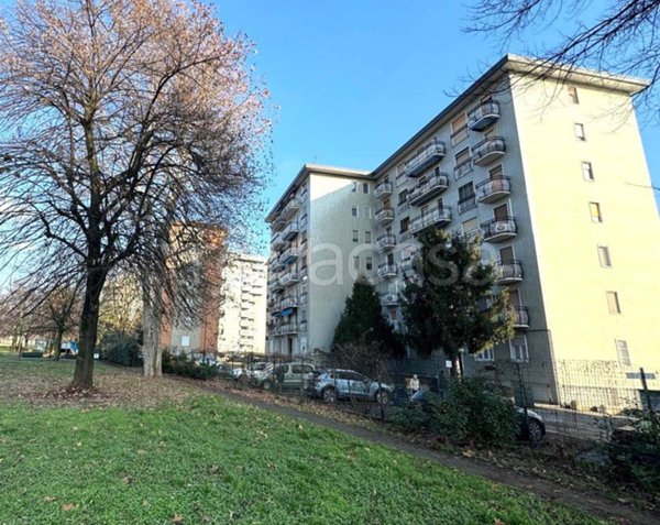 appartamento in vendita a Milano in zona Corvetto