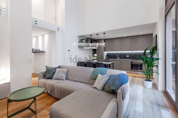 appartamento in vendita a Milano in zona Solari