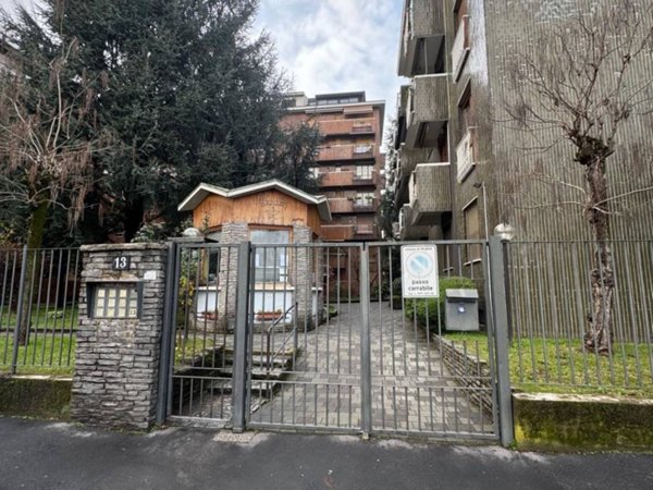 appartamento in vendita a Milano in zona Affori