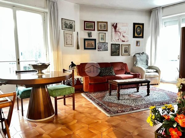 appartamento in vendita a Milano in zona Feltre