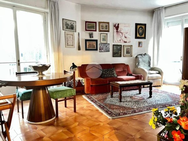 appartamento in vendita a Milano in zona Feltre