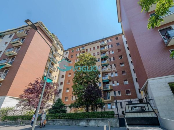 appartamento in vendita a Milano in zona Ghisolfa