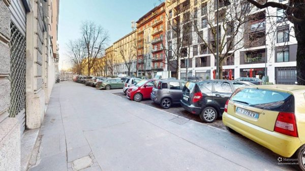 negozio in vendita a Milano in zona Porta Romana