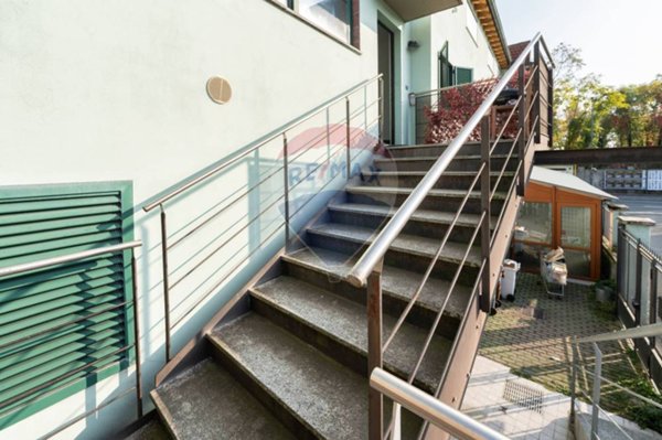 casa indipendente in vendita a Milano in zona Forlanini