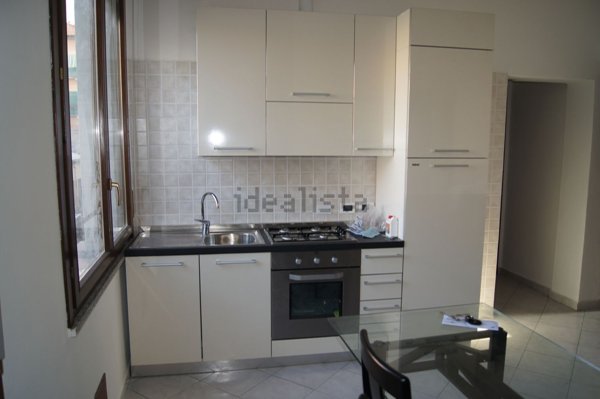 appartamento in vendita a Milano in zona Dergano