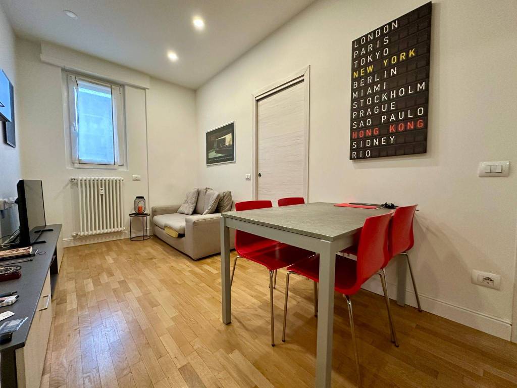 appartamento in vendita a Milano in zona Centro Direzionale
