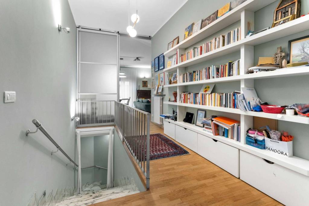 appartamento in vendita a Milano in zona Famagosta