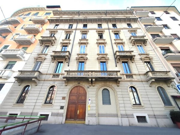 ufficio in vendita a Milano in zona Centro Direzionale