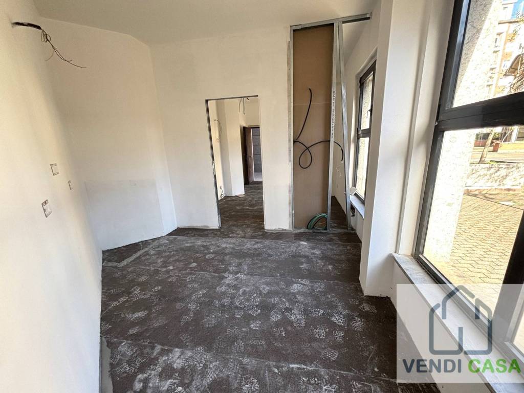 appartamento in vendita a Milano in zona Bovisa