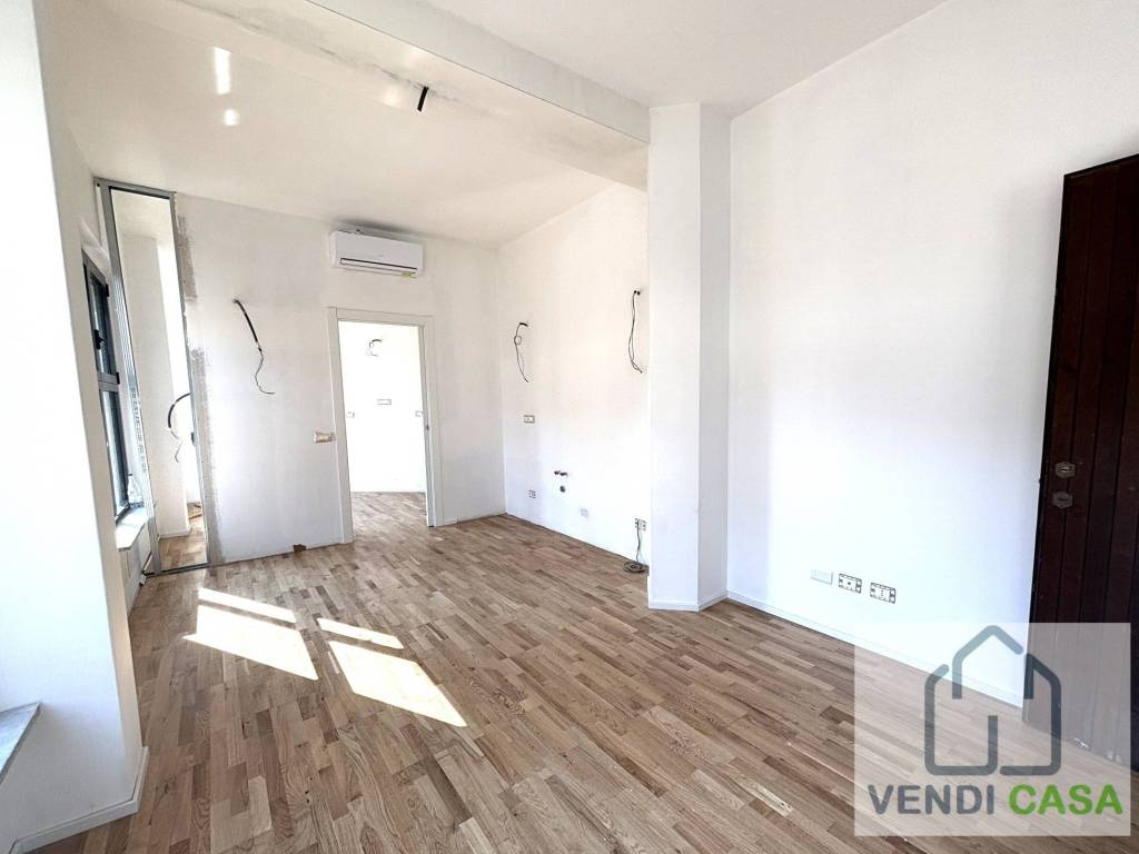 appartamento in vendita a Milano in zona Vialba