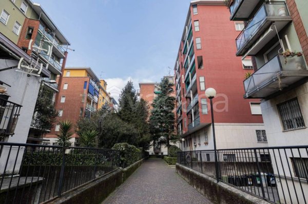 appartamento in vendita a Milano in zona Crescenzago