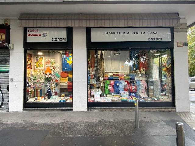 negozio in vendita a Milano in zona Porta Venezia