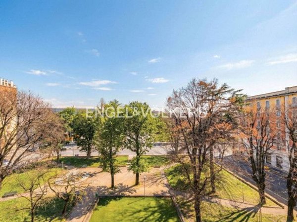 appartamento in vendita a Milano in zona XXII Marzo