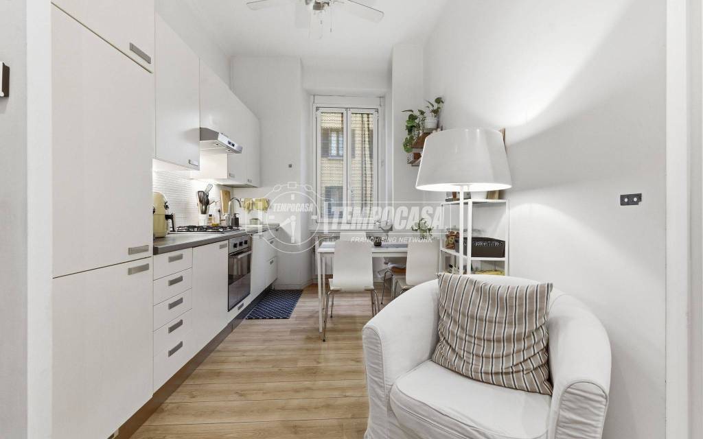 appartamento in vendita a Milano in zona Cinque Giornate