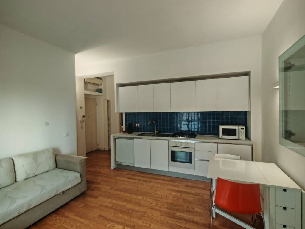 appartamento in vendita a Milano in zona Solari