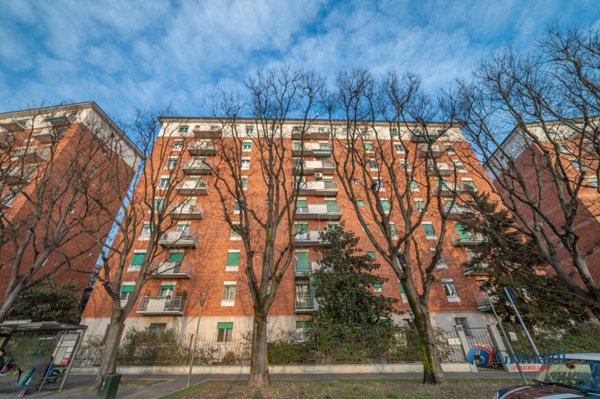 appartamento in vendita a Milano in zona Rembrandt