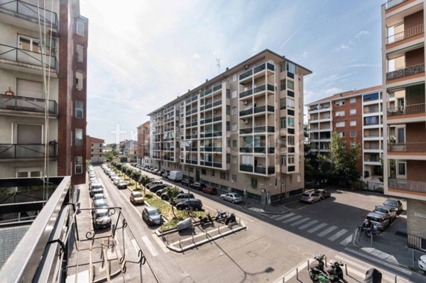 appartamento in vendita a Milano in zona Crescenzago