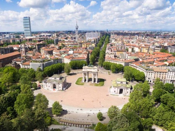 intera palazzina in vendita a Milano