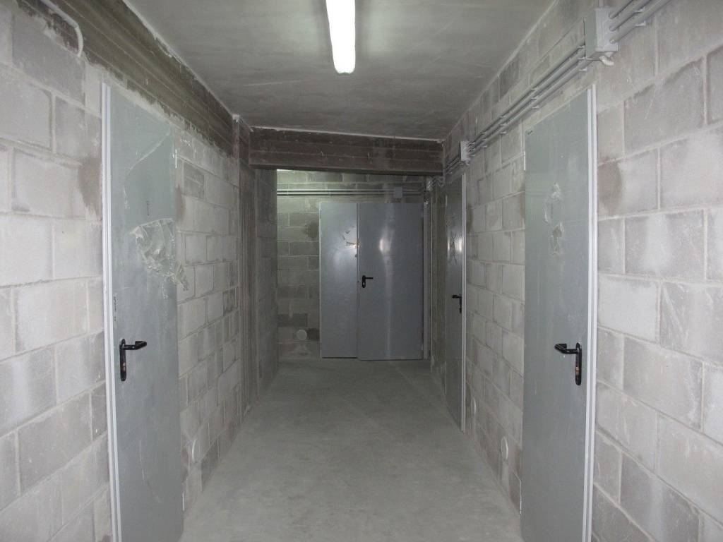 locale commerciale in vendita a Milano in zona Maggiolina