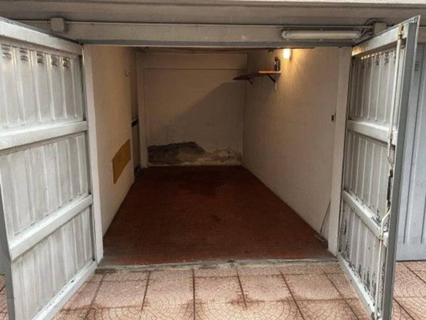 negozio in vendita a Milano in zona Ghisolfa