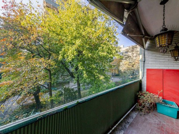 appartamento in vendita a Milano in zona Bullona
