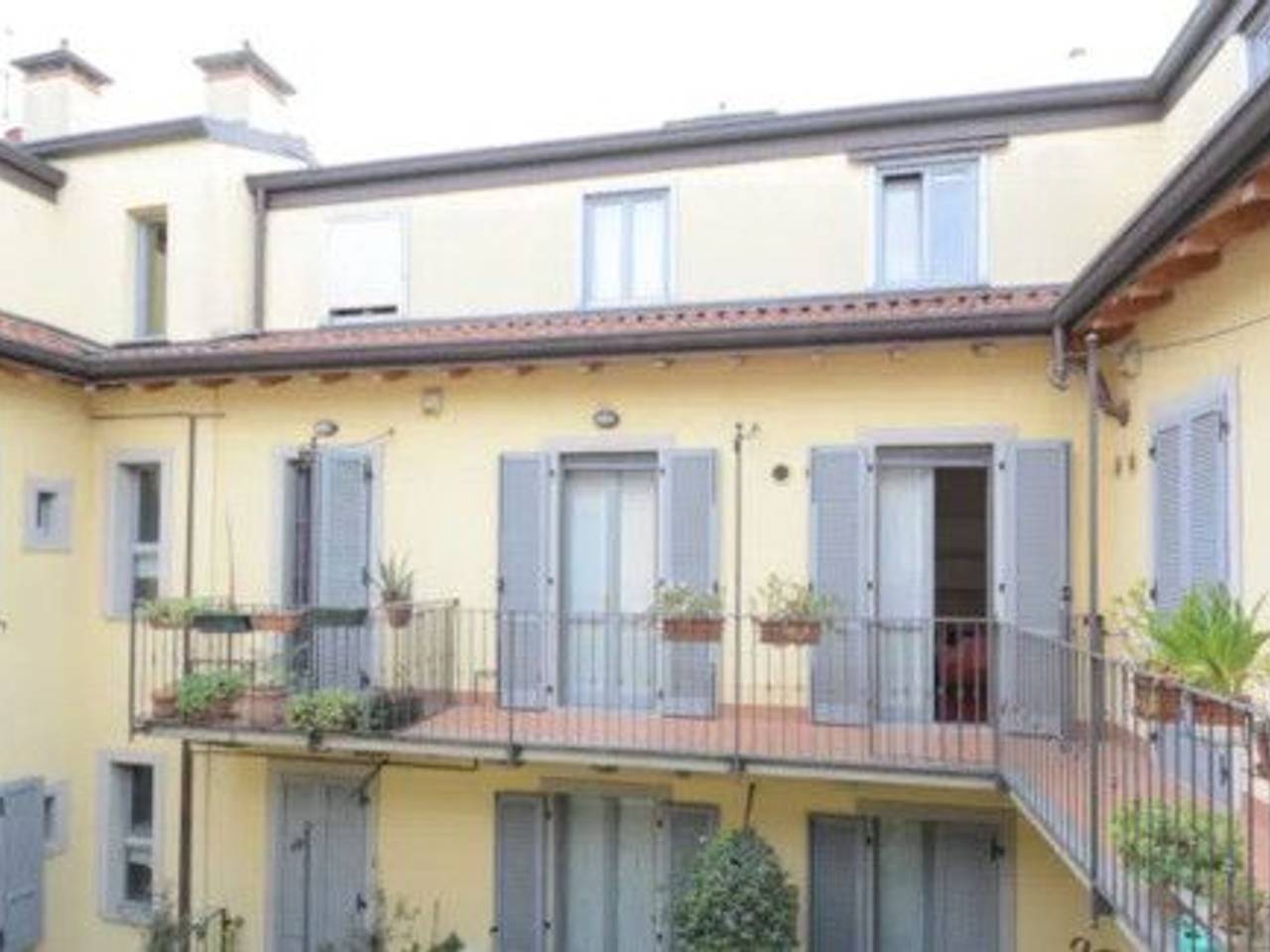 appartamento in vendita a Milano in zona Isola