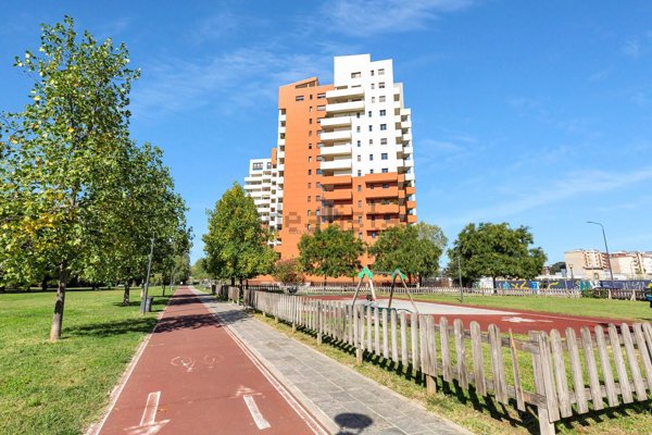 appartamento in vendita a Milano in zona Sempione