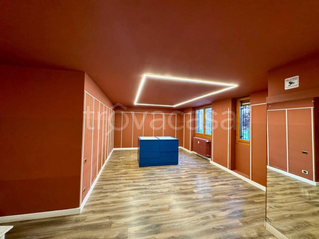 ufficio in vendita a Milano in zona Sempione