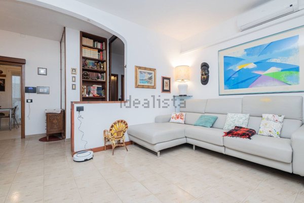 appartamento in vendita a Milano in zona Gratosoglio