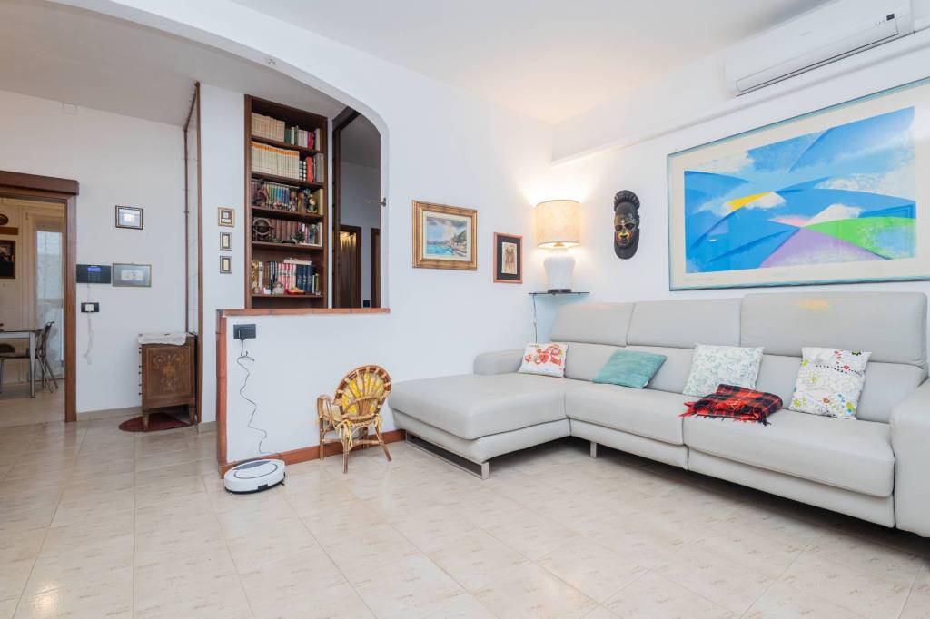 appartamento in vendita a Milano in zona Gratosoglio