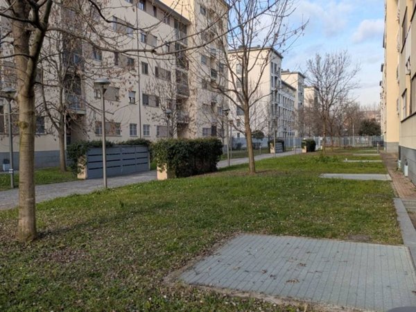 appartamento in vendita a Milano in zona Famagosta