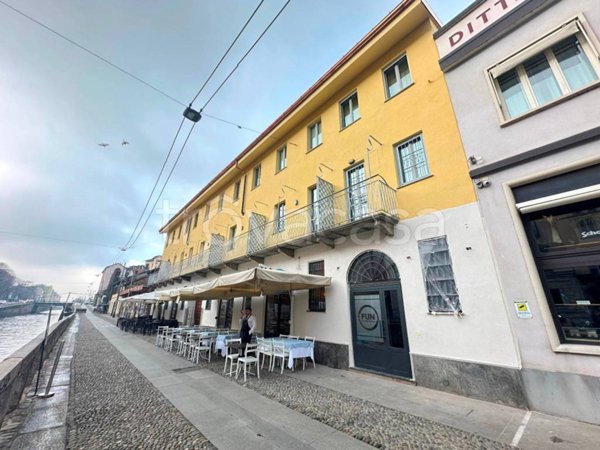 appartamento in vendita a Milano in zona Porta Genova