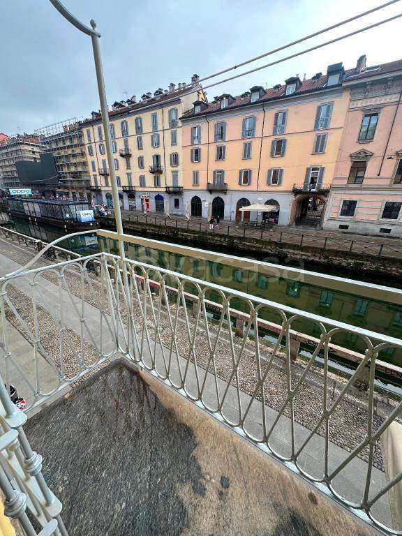 appartamento in vendita a Milano in zona Porta Genova