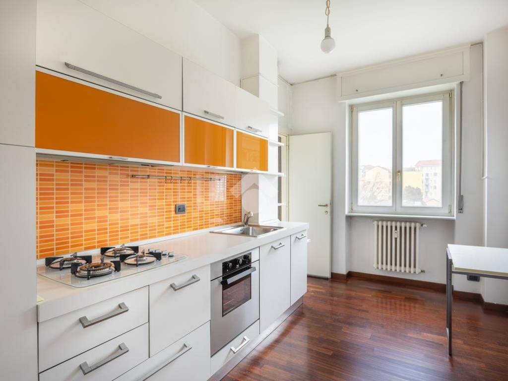 appartamento in vendita a Milano in zona Vigentino
