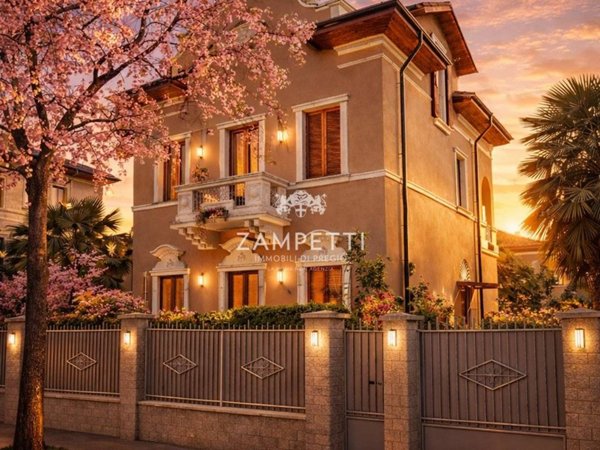 casa indipendente in vendita a Milano in zona Piazzale Lodi