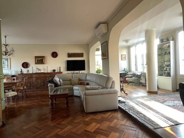 appartamento in vendita a Milano in zona Centro Direzionale