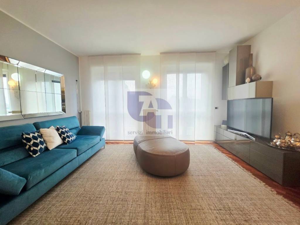 appartamento in vendita a Milano in zona Vigentino