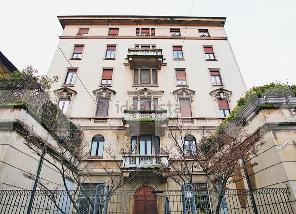 appartamento in vendita a Milano in zona Isola