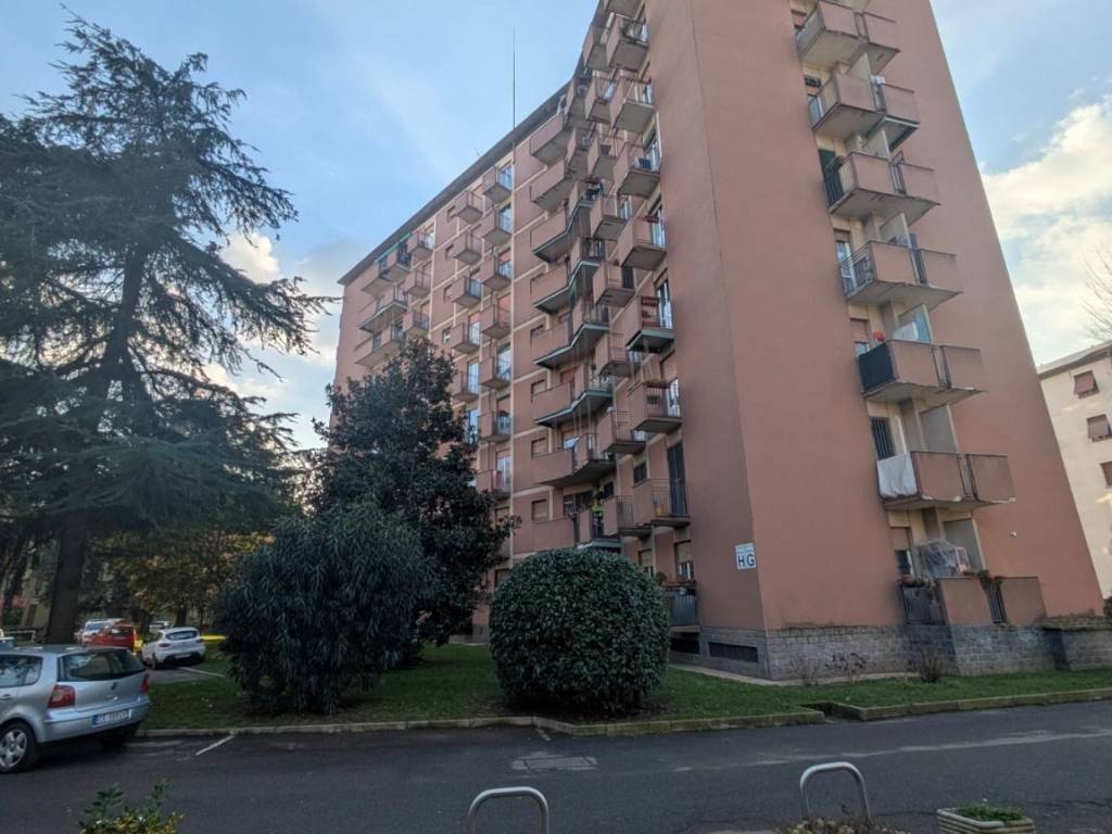 appartamento in vendita a Milano in zona Bovisa