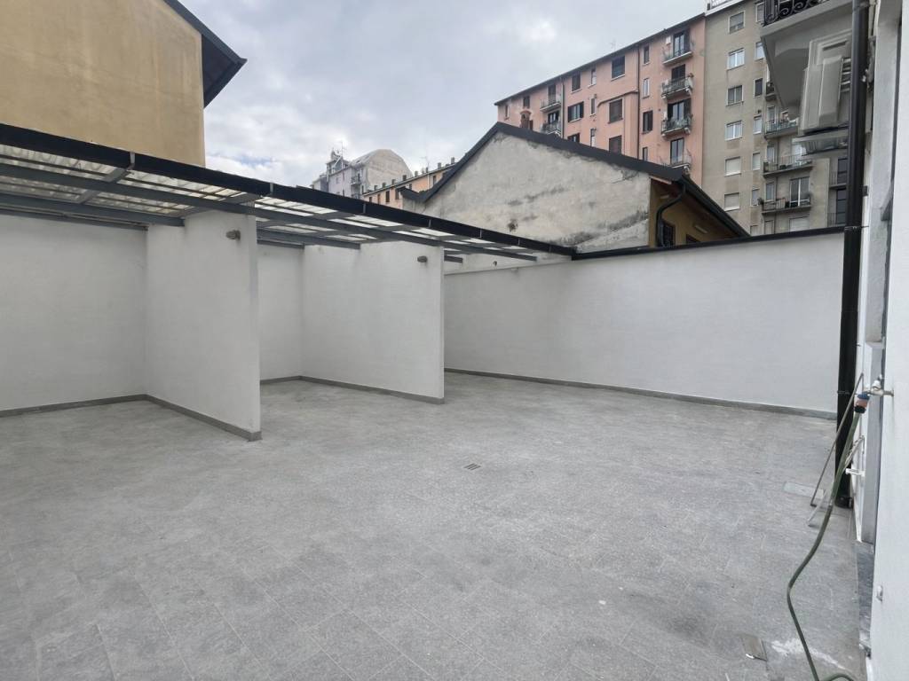 appartamento in vendita a Milano in zona Chiesa Rossa