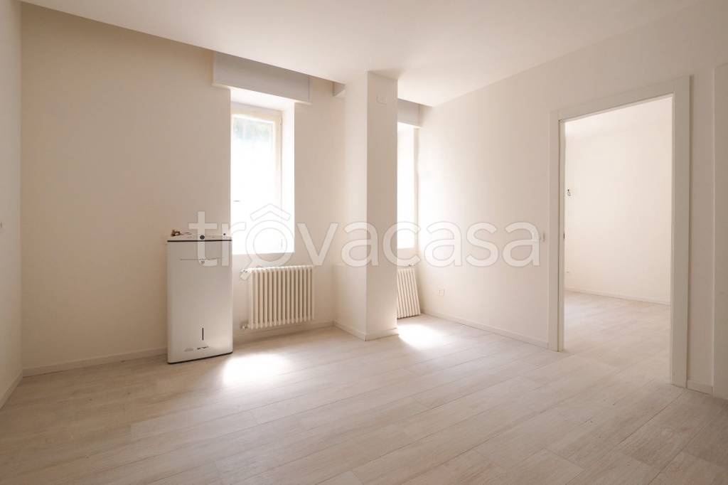 appartamento in vendita a Milano in zona Famagosta