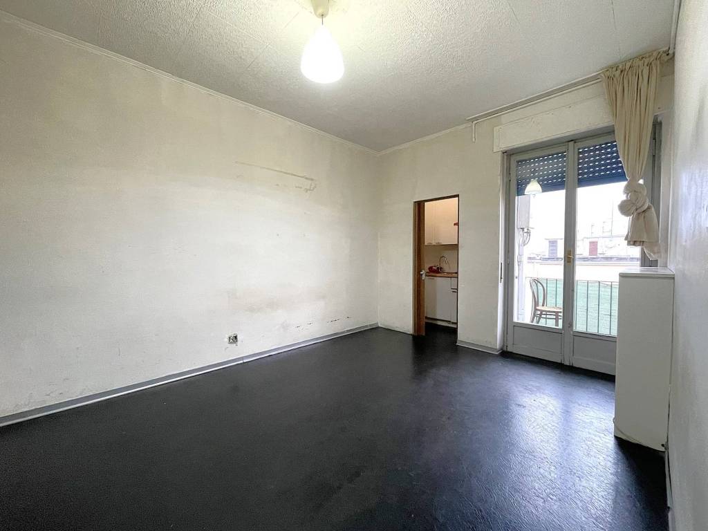 appartamento in vendita a Milano in zona Barona