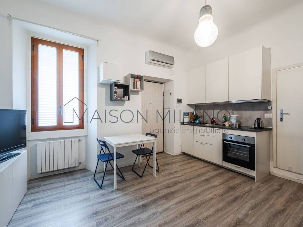 appartamento in vendita a Milano in zona Vigentino