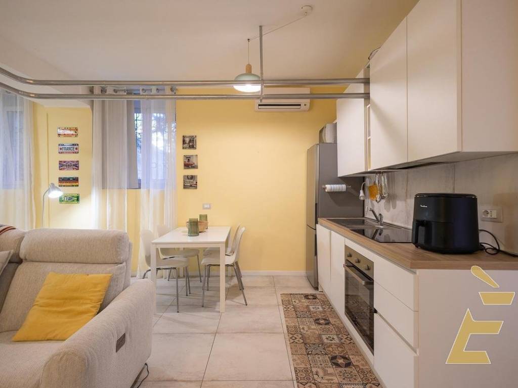 appartamento in vendita a Milano in zona Vigentino