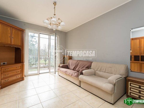 appartamento in vendita a Milano in zona Segnano