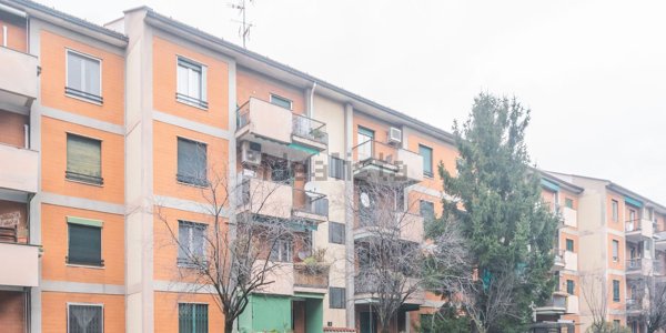 appartamento in vendita a Milano in zona Feltre