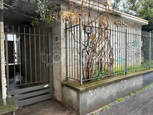 appartamento in vendita a Milano in zona Barona